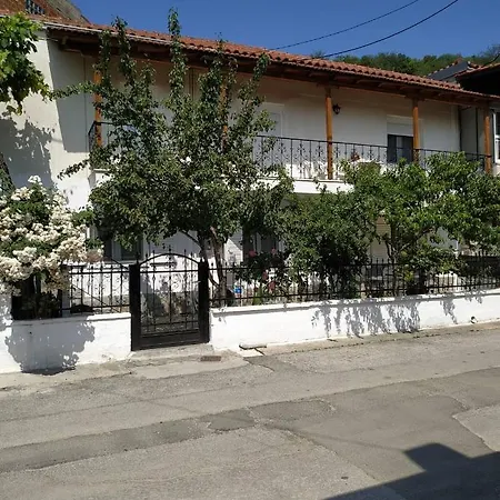 Chrysanty's Tea House *