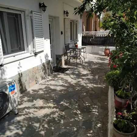 Chrysanty's Tea House 卡兰巴卡