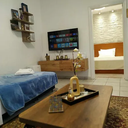 公寓 Chrysanty's Tea House 卡兰巴卡