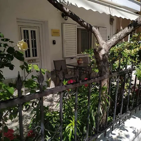 Chrysanty's Tea House