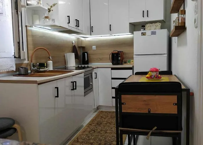 Chrysanty's Tea House