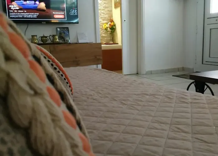 Chrysanty's Tea House *